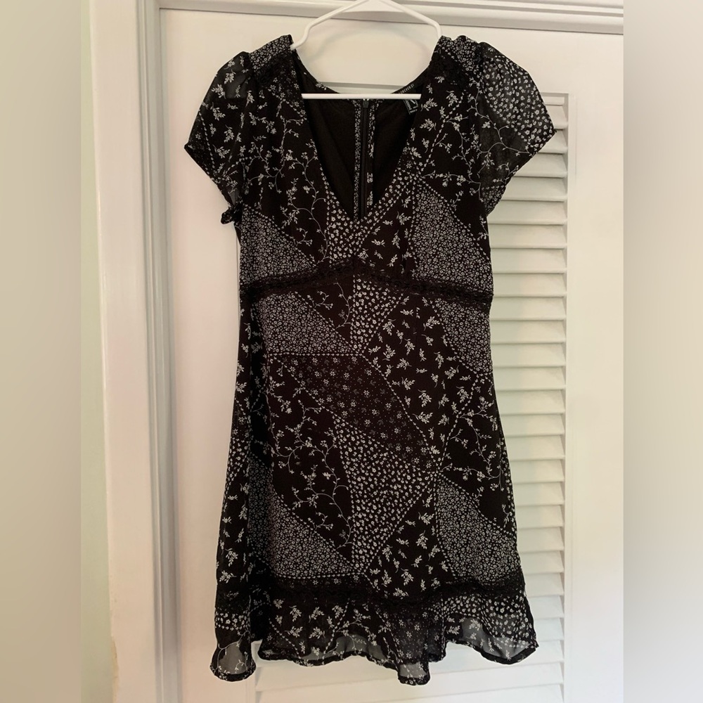 Mini forever 21 dress💕